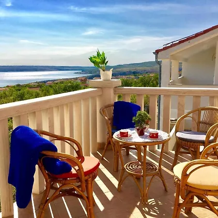 Apartment Wunderschoenes In Mit Balkon