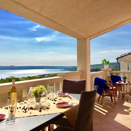 Wunderschoenes In Mit Balkon