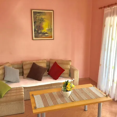 Wunderschoenes In Mit Balkon Apartment