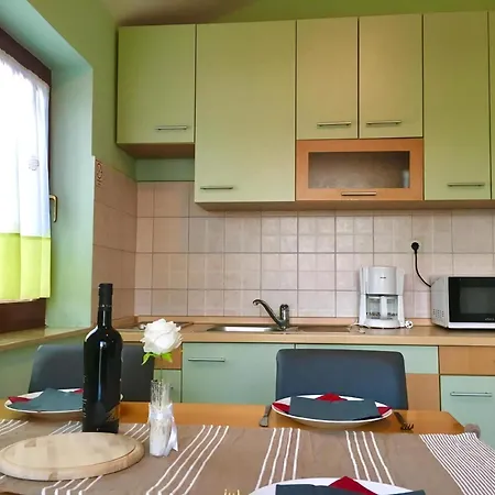 Wunderschoenes In Mit Balkon Apartment *