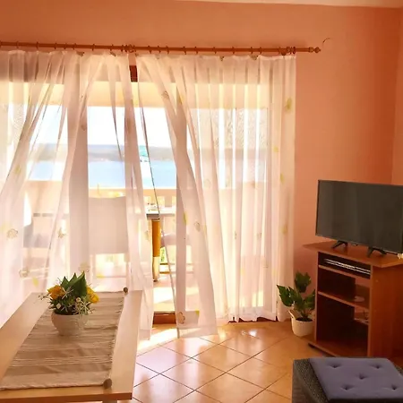 Wunderschoenes In Mit Balkon Apartment Maslenica